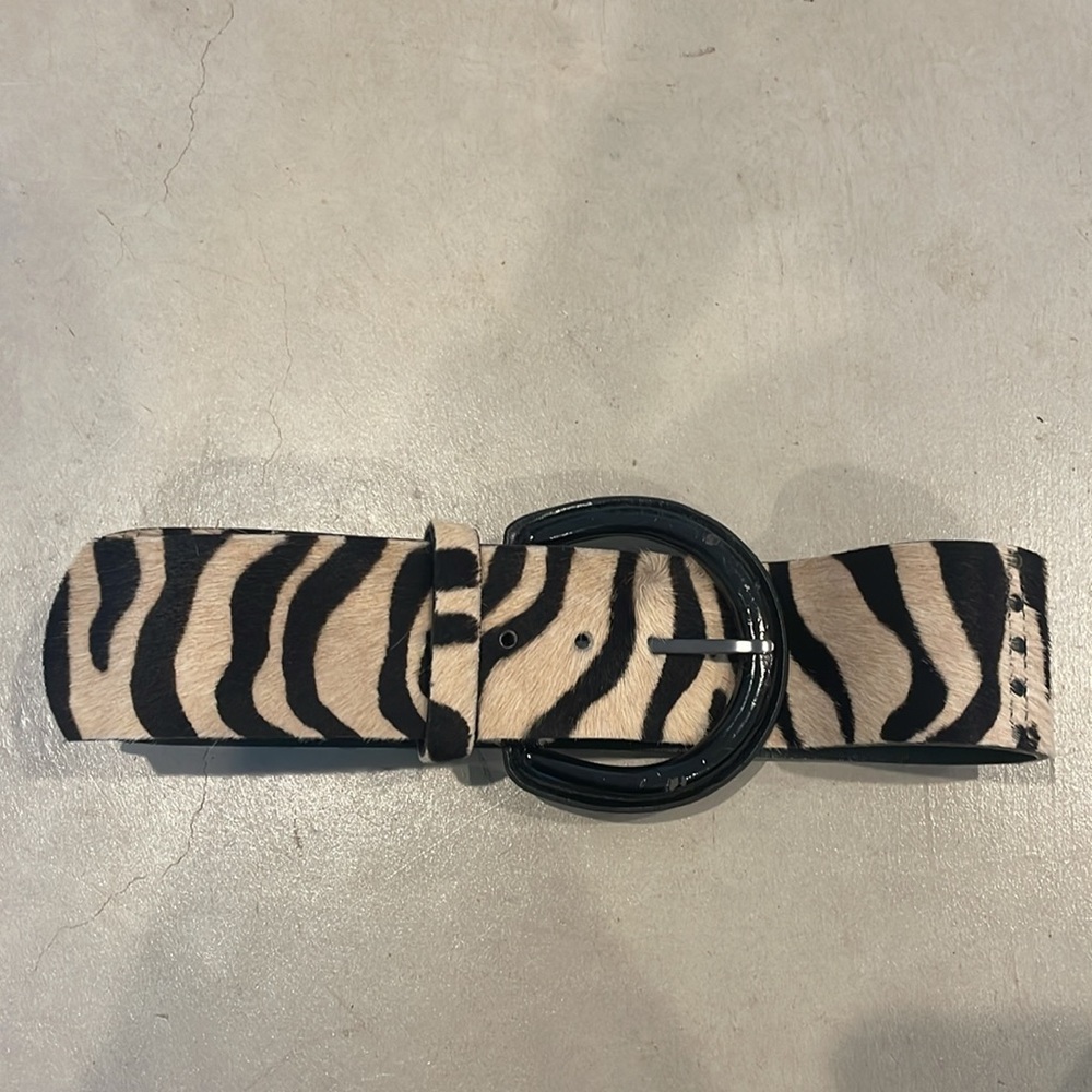 Sale! Landes zebra pattern, leather lined belt